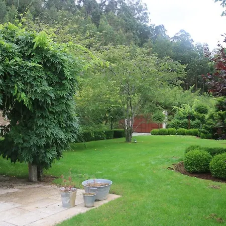Finca Pousadoira 度假居 *